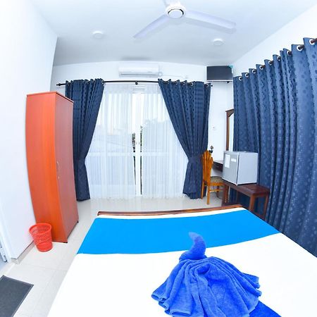 Nebula Residence Negombo Extérieur photo