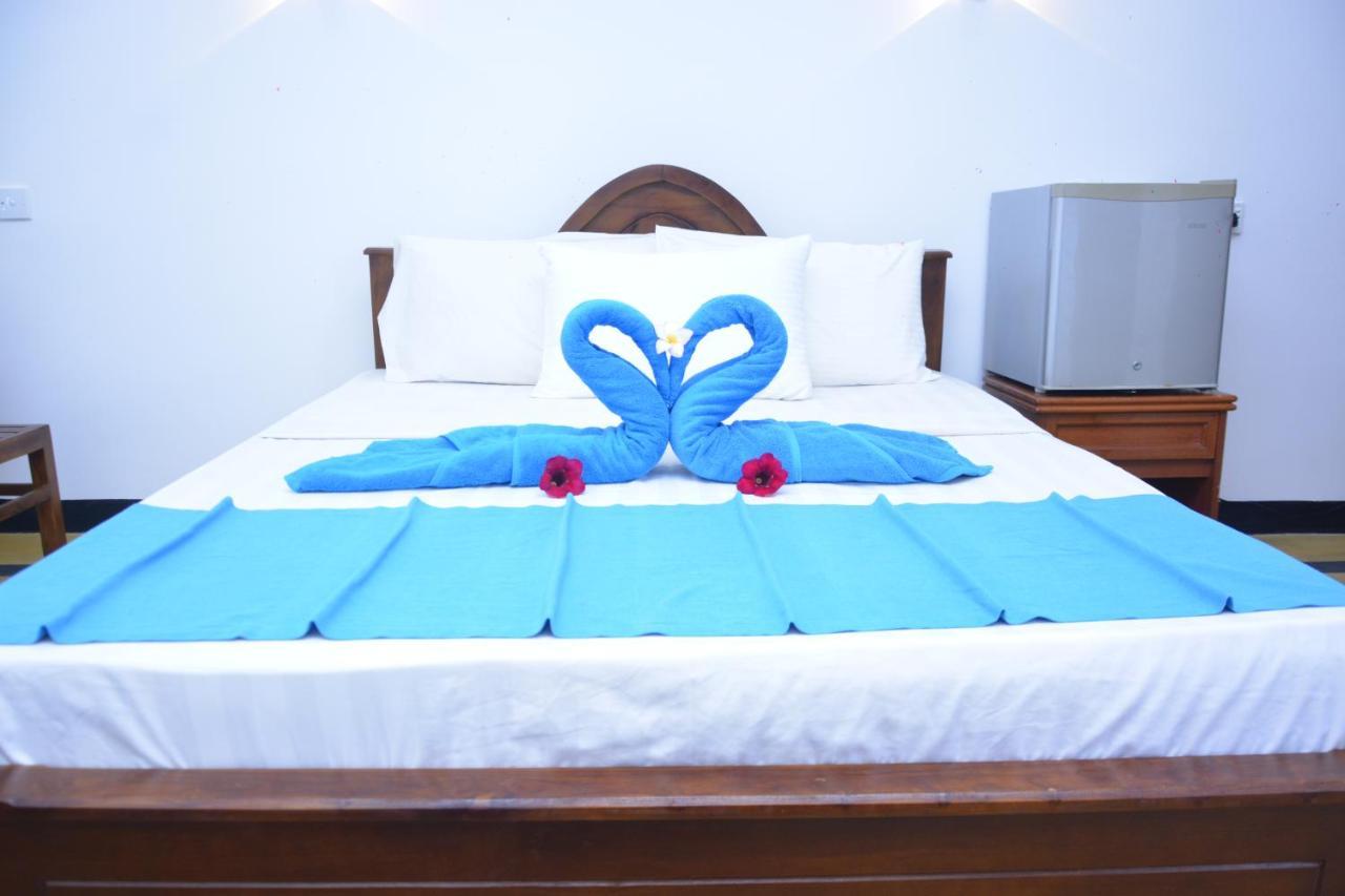 Nebula Residence Negombo Extérieur photo