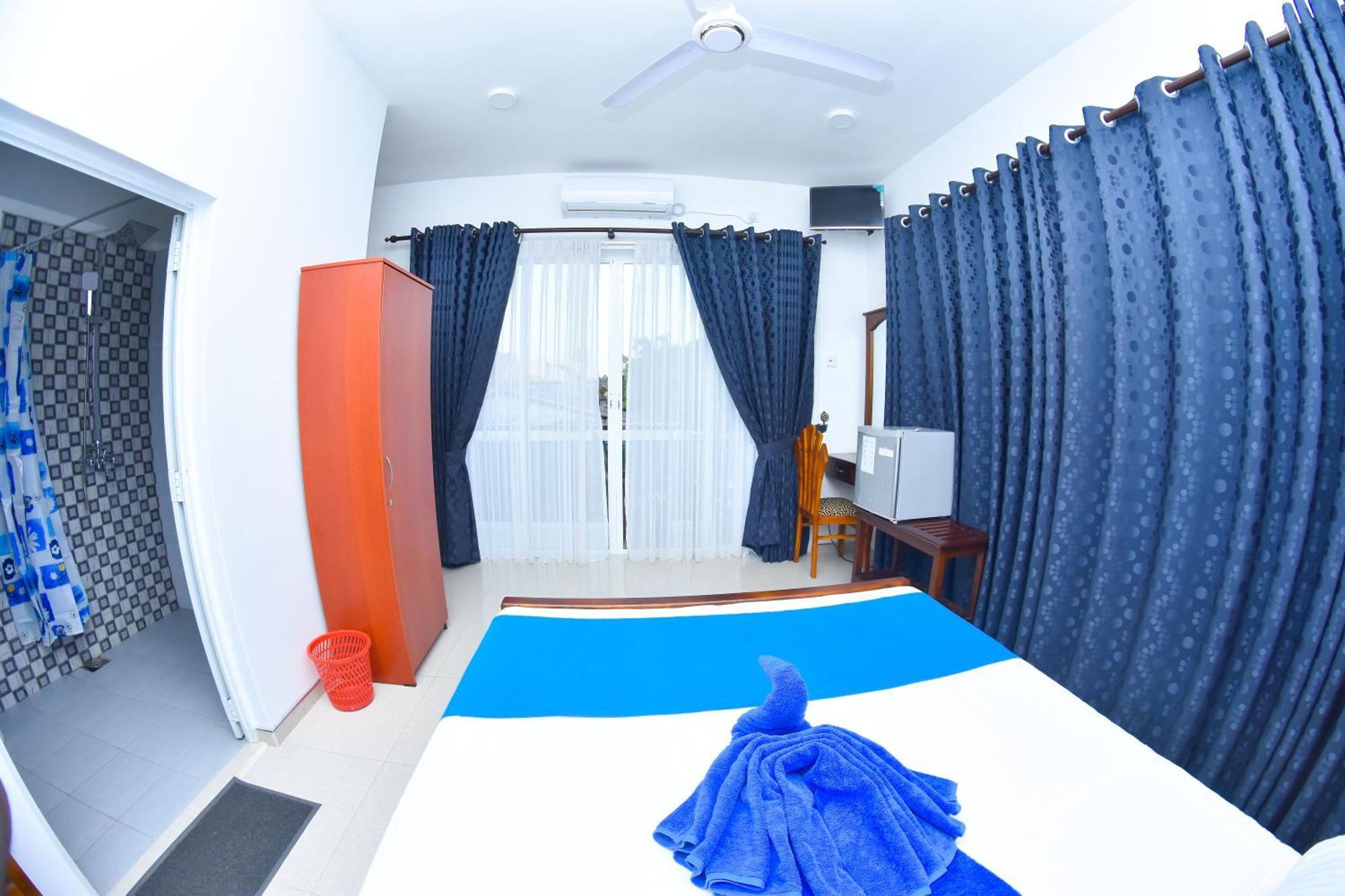 Nebula Residence Negombo Extérieur photo