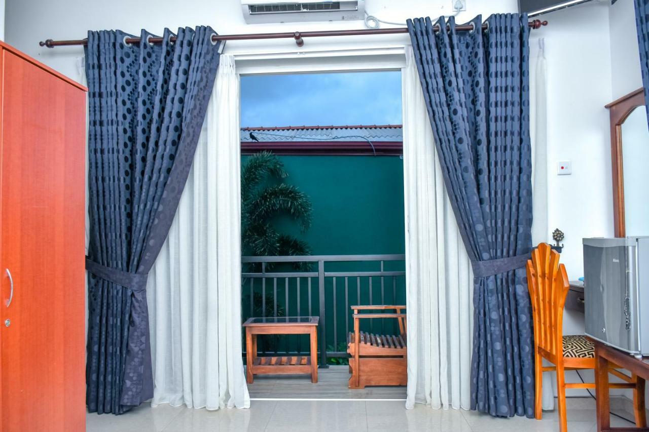 Nebula Residence Negombo Extérieur photo
